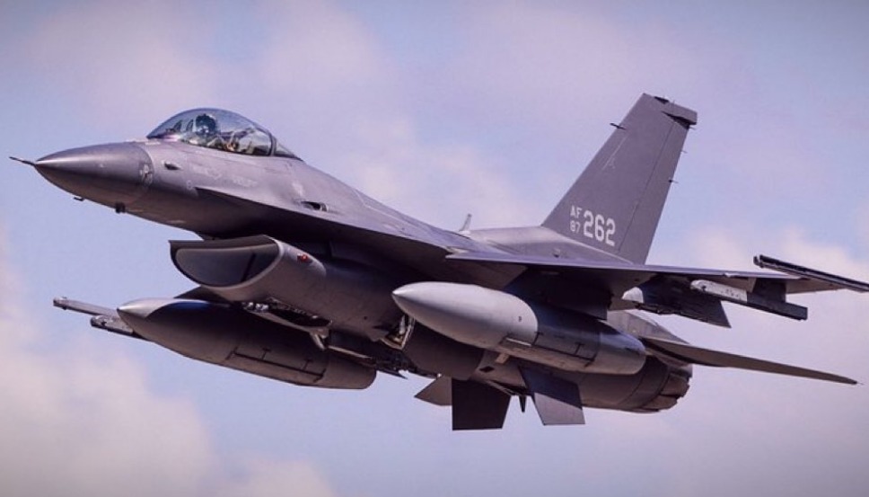 US Air Force F-16 Crashes off South Korea’s West Coast; Pilot Safely Ejects