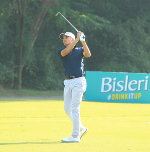 Vishwa Samudra Open: Ajeetesh Sandhu posts 67 to open up 3-shot lead