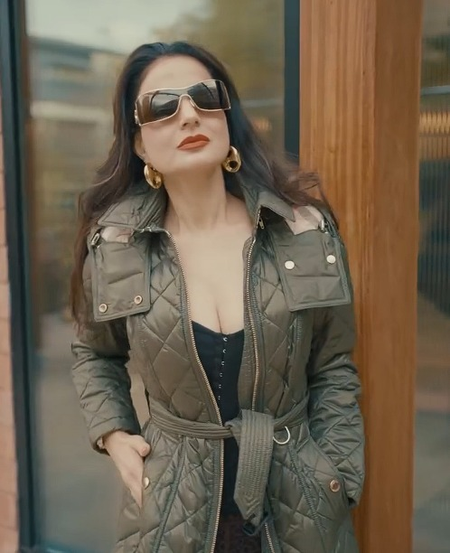 Ameesha Patel warns against a fake number being passed on as hers: ‘This is not me’