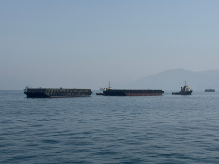 Iran says talks with Oman focused on designating temporary route for safe shipping in Hormuz Strait